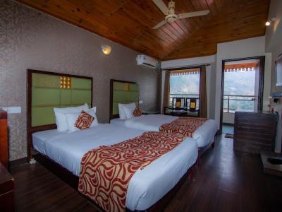 Executive lake view room