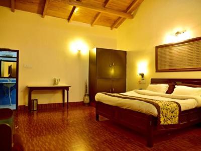 Suite Room with Garden View