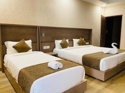 Triple Deluxe Room