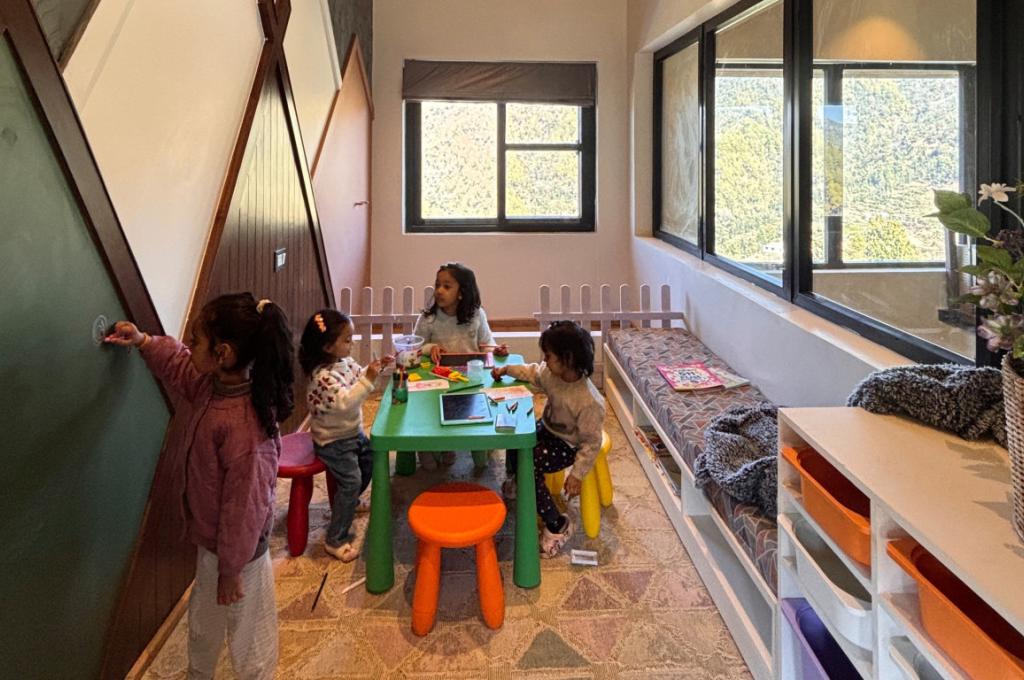 KID PLAY ROOM CHAMOMILE ESTATE